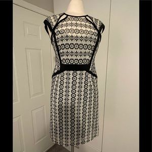 NANETTE LEPORE SIZE 6 black and cream dress